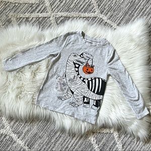 (💚4/$20) Dinosaur trick or treat/ Halloween shirt